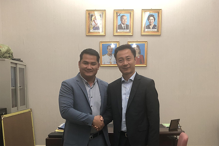 1682060600838054751.jpg 20230419太平洋系CEO劉安琦與柬埔寨總理秘書(shū)納龍會(huì)談.jpg