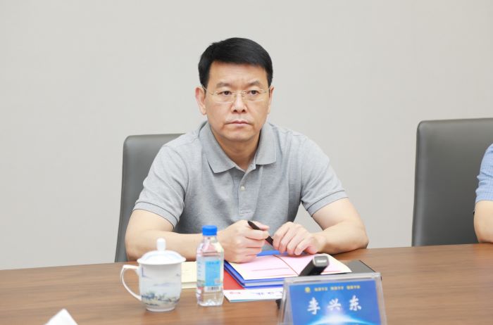 5月30日嚴(yán)昊主席與湖北省江蘇商會會長李興東一行會談2.jpg