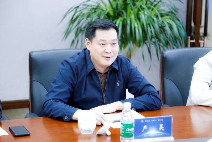 20240927嚴(yán)昊主席與江蘇淮安市委副書記、市長顧坤會談2.jpg
